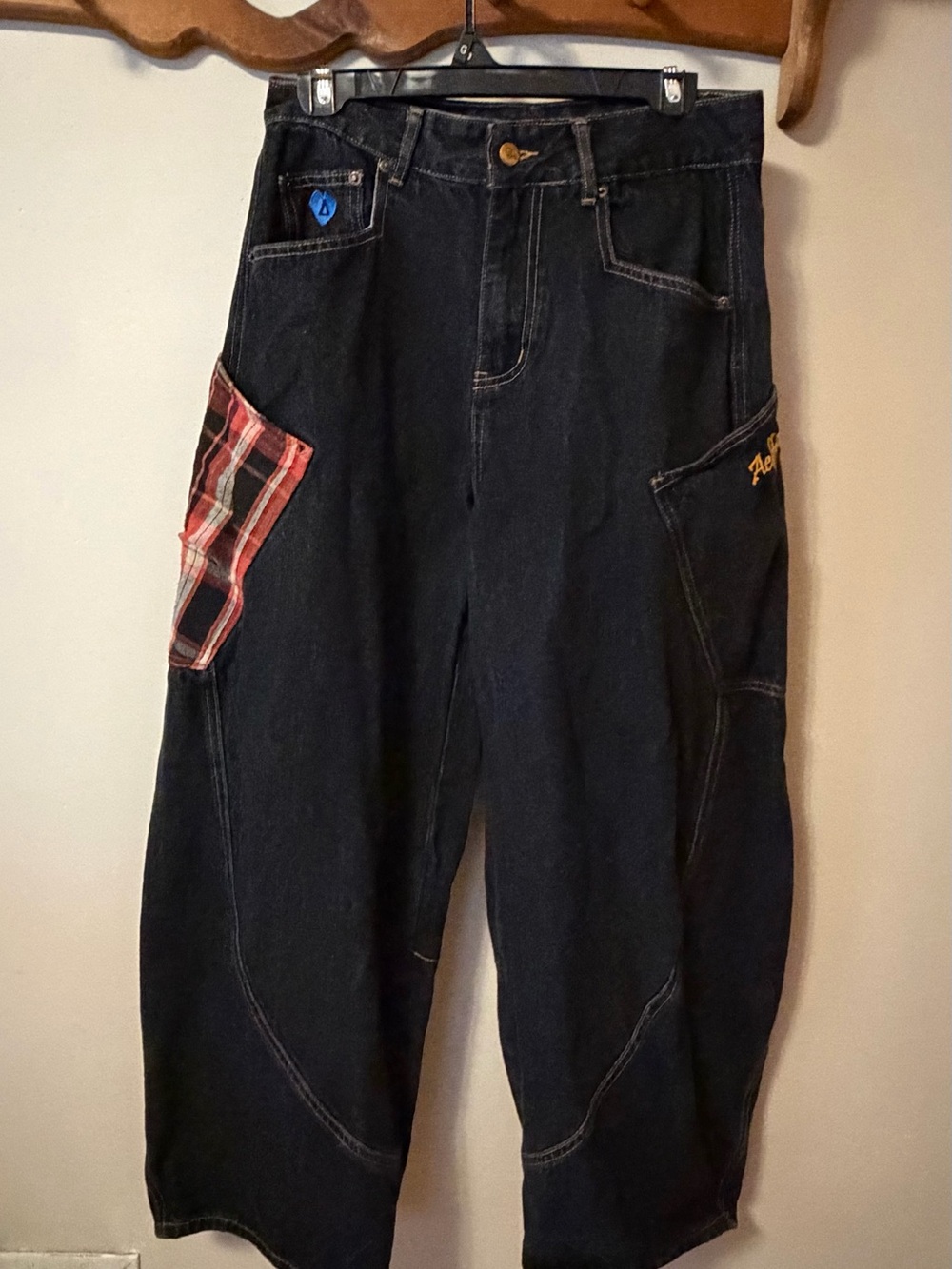 Aelfric Eden Dark Washed Baggy Barrel
Jeans